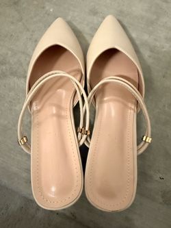 Closed Toe Sandals Size 8-9
