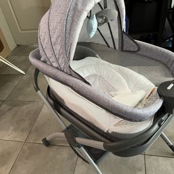 Graco Baby Bassinet And Changing Table Cuna De Bebe 