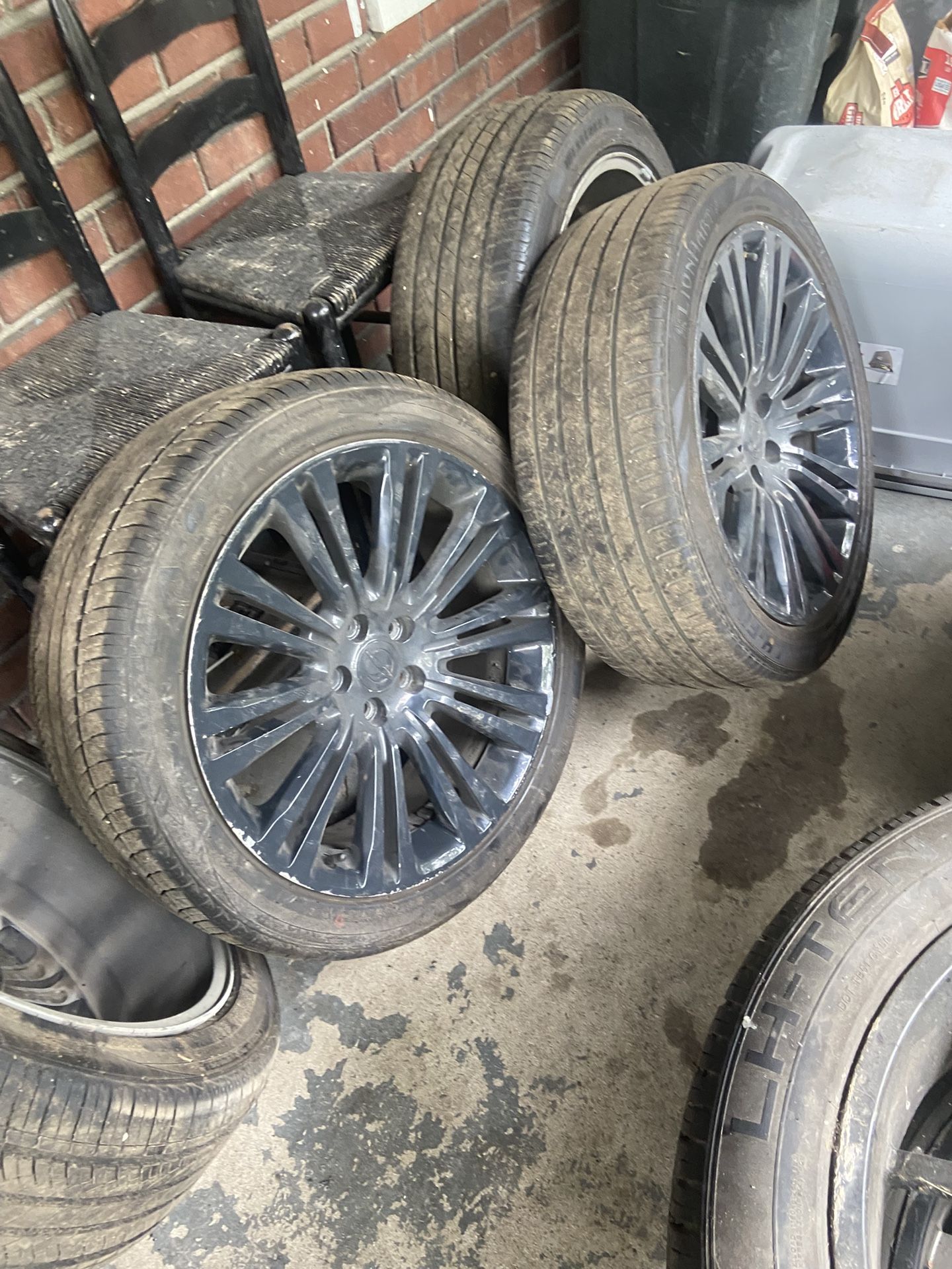 Tires 245/45r20