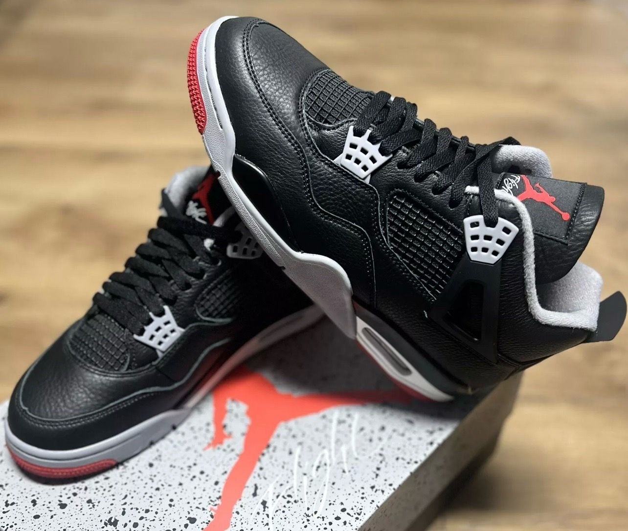 Jordan 4 Retro Bred Reimagined (10.5)