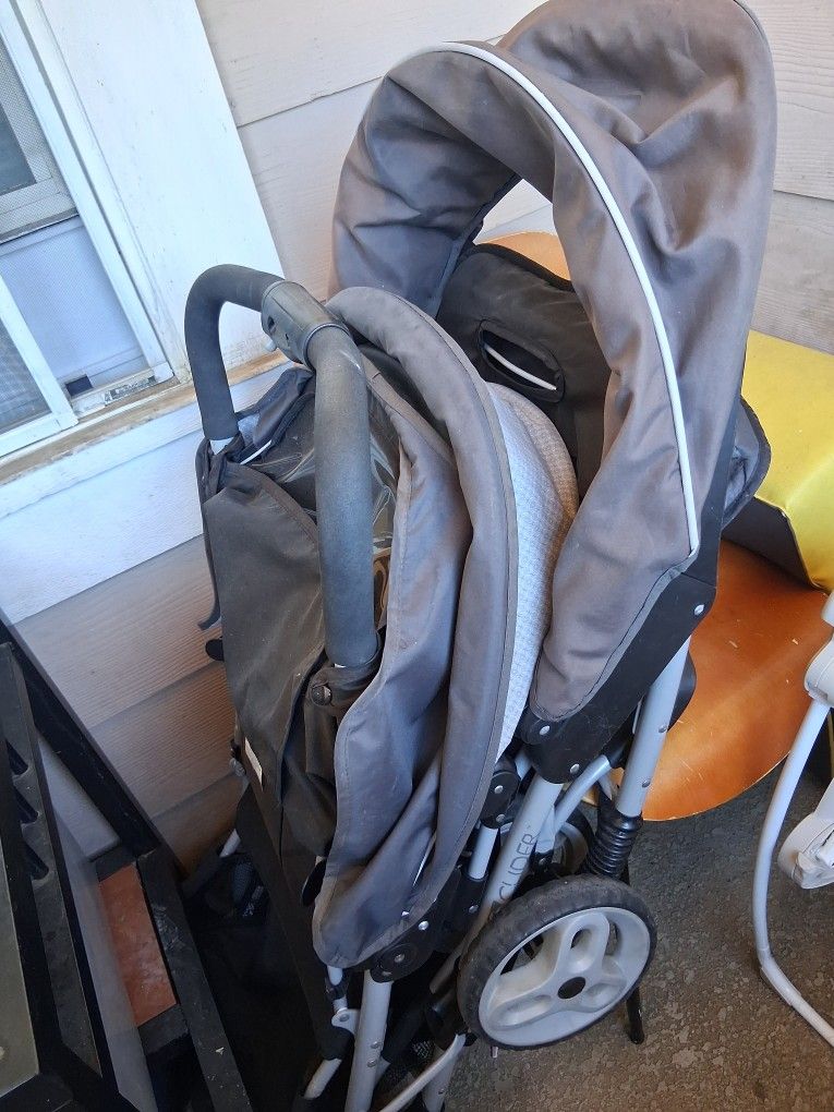 Double Stroller Click Connect