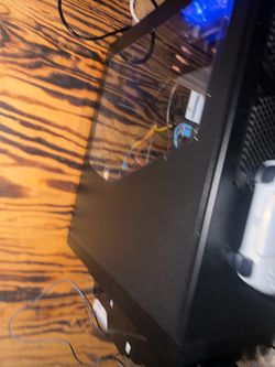 curved monitor Cyber power pc with a Samsung 27 inch curved monitor