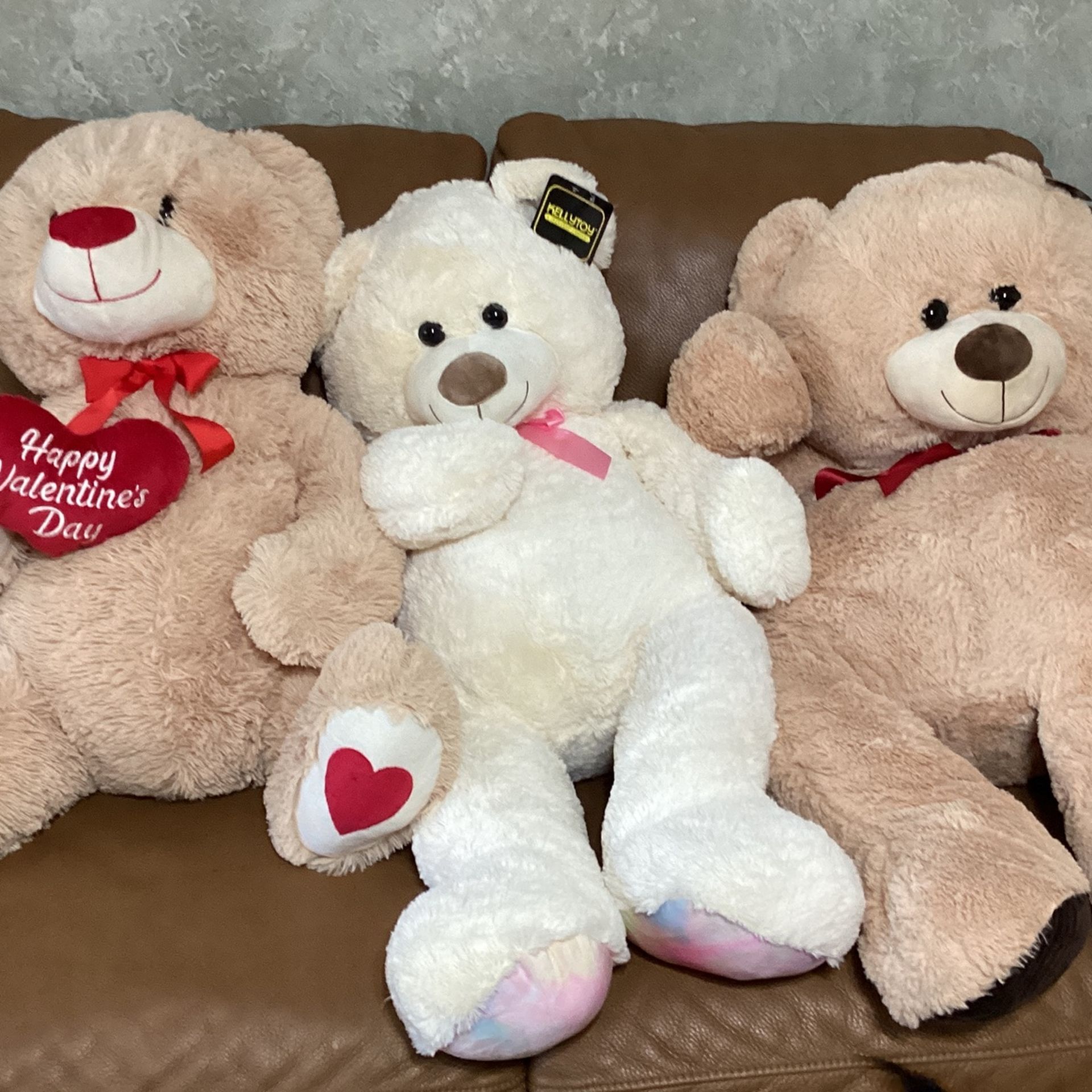 BIG NEW TEDDY BEARS!!!! 40 Inches
