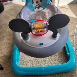 Mickie Mouse Walker