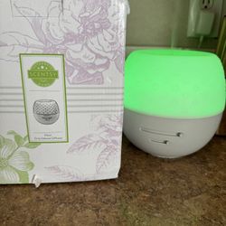 Fleur Gray Deluxe Diffuser From Scentsy 