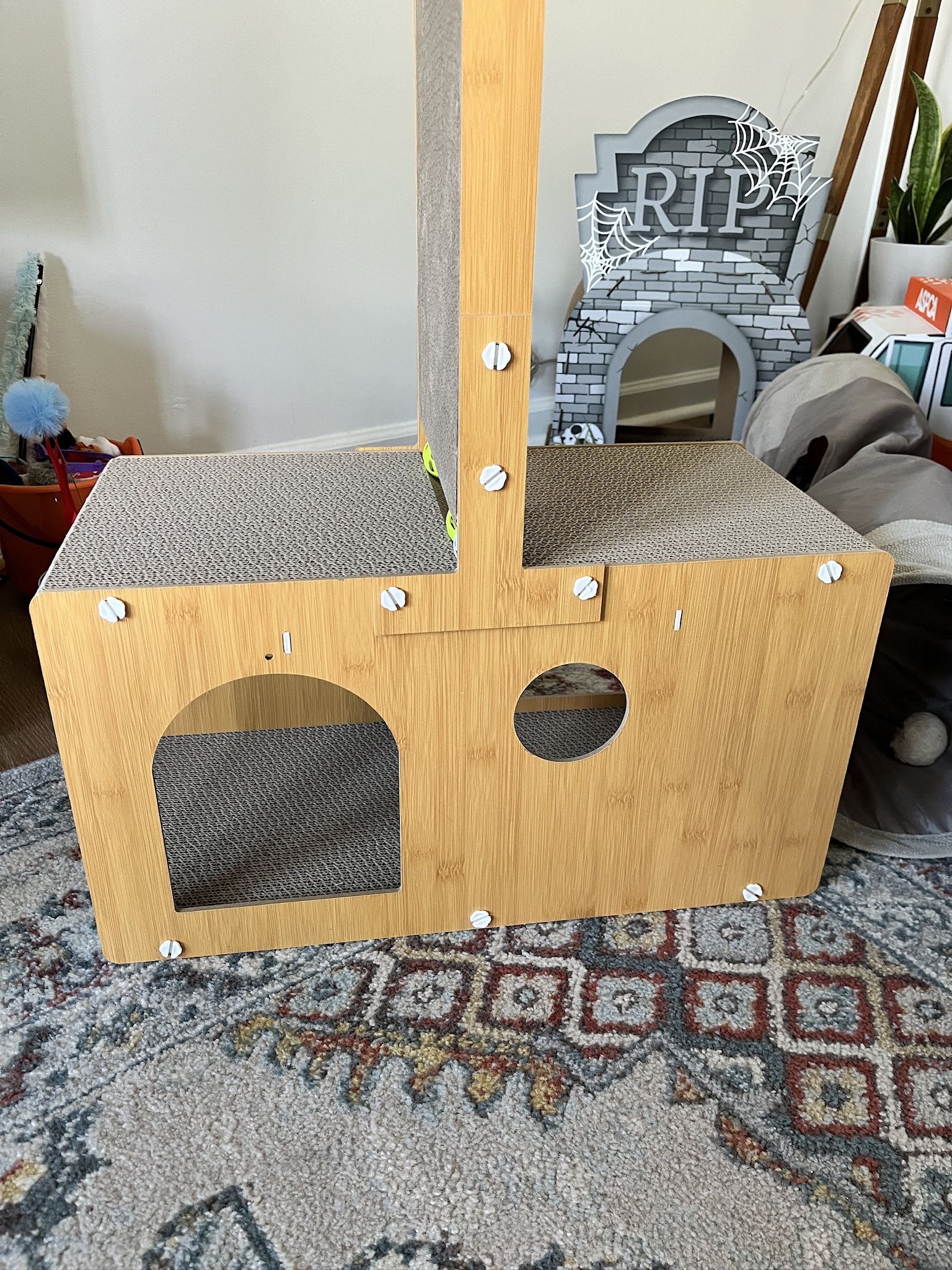 T Shaped Scratching Post(in Box)