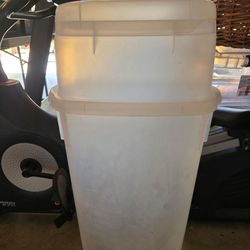 Rubbermaid wrapping paper holder