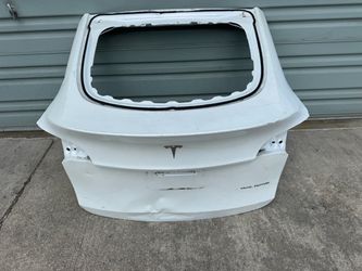Tesla model Y tail gate 2020-2024