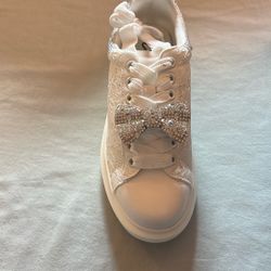 Tennis Shoes