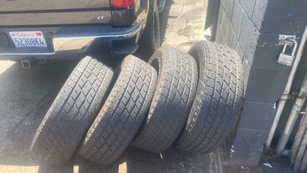 265 70/16 four tires in great condition they have about 60 to 70%