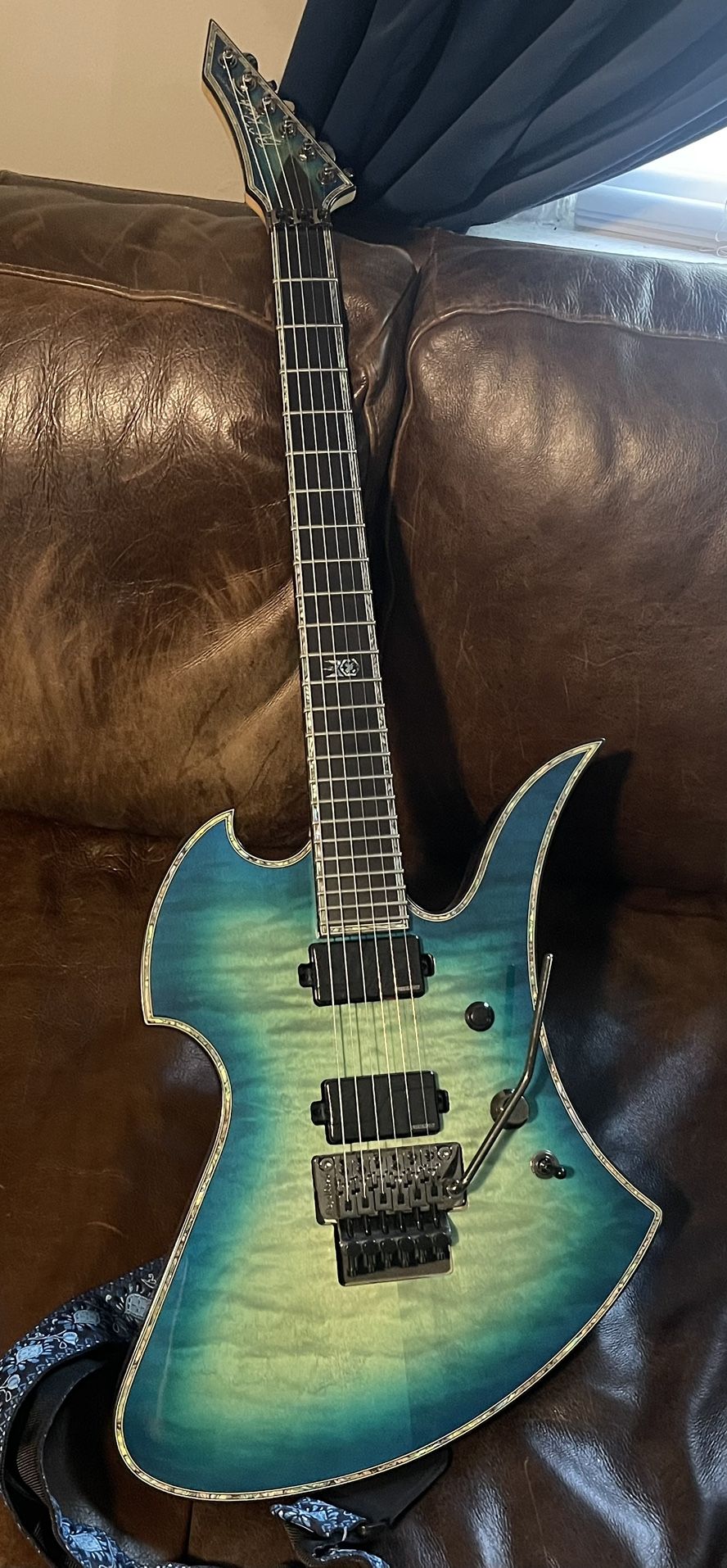 BC RICH Extreme Mockingbird