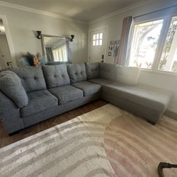Living Spaces Sectional W/pull Out Bed 