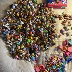 Huge littlest Pet Shop Lot 