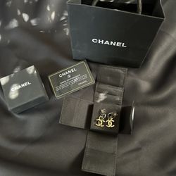 Designer Inspired Gold Drop Earrings – Brand New