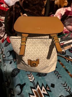 Backpack white and brown