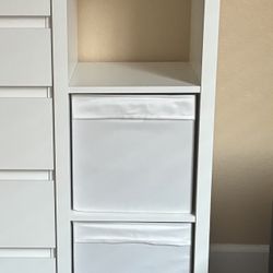 Bookshelf 