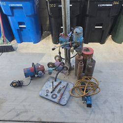 Milwaukee core drill with Stand and bits