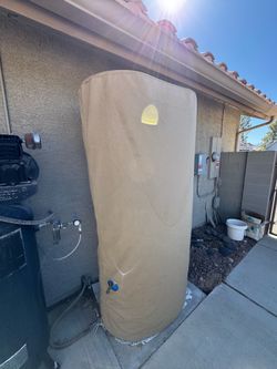 275 Gallon Water storage tank