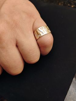 Vintage 18k Gold and Palladium Alien Petroglyph Symbol Ring Size 9.5