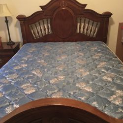 Queen Bedroom Set( No Mattress/box Spring)