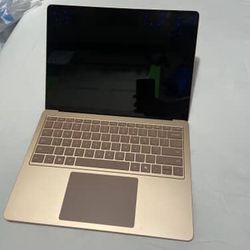 Computer: Microsoft Surface Laptop