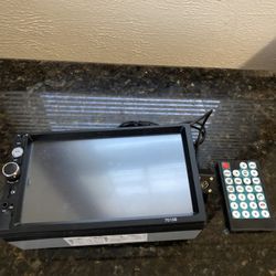 Car In dash Tv/ Radio 