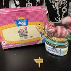 Cheshire Cat Porcelain Hinged Box