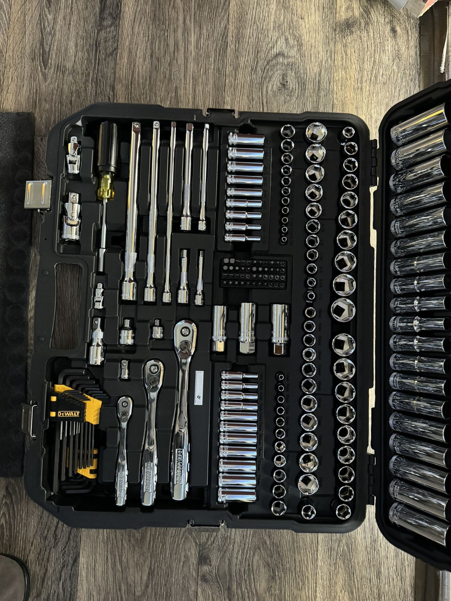 Wrench 173 Piece Dewalt Socket Set DeWalt TOUGHSERIES 96 Piece 1/4