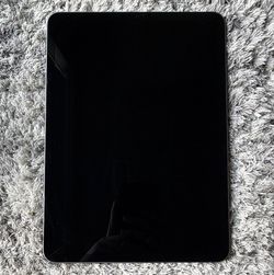 iPad Pro, 256gb, 2nd generation, 11 inch, Wifi. Excellent condition.