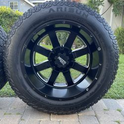 6 Lug Nut Rims & TIRES/ Rines & LLANTAS De 6 birlos (6x5.5) Size: 20”