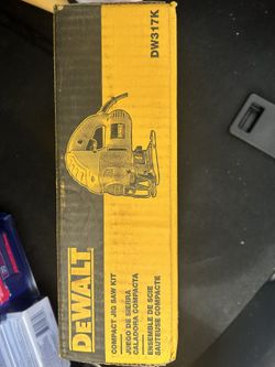 Dewalt Compact Jigsaw Kit 