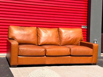 Gorgeous pottery barn couch