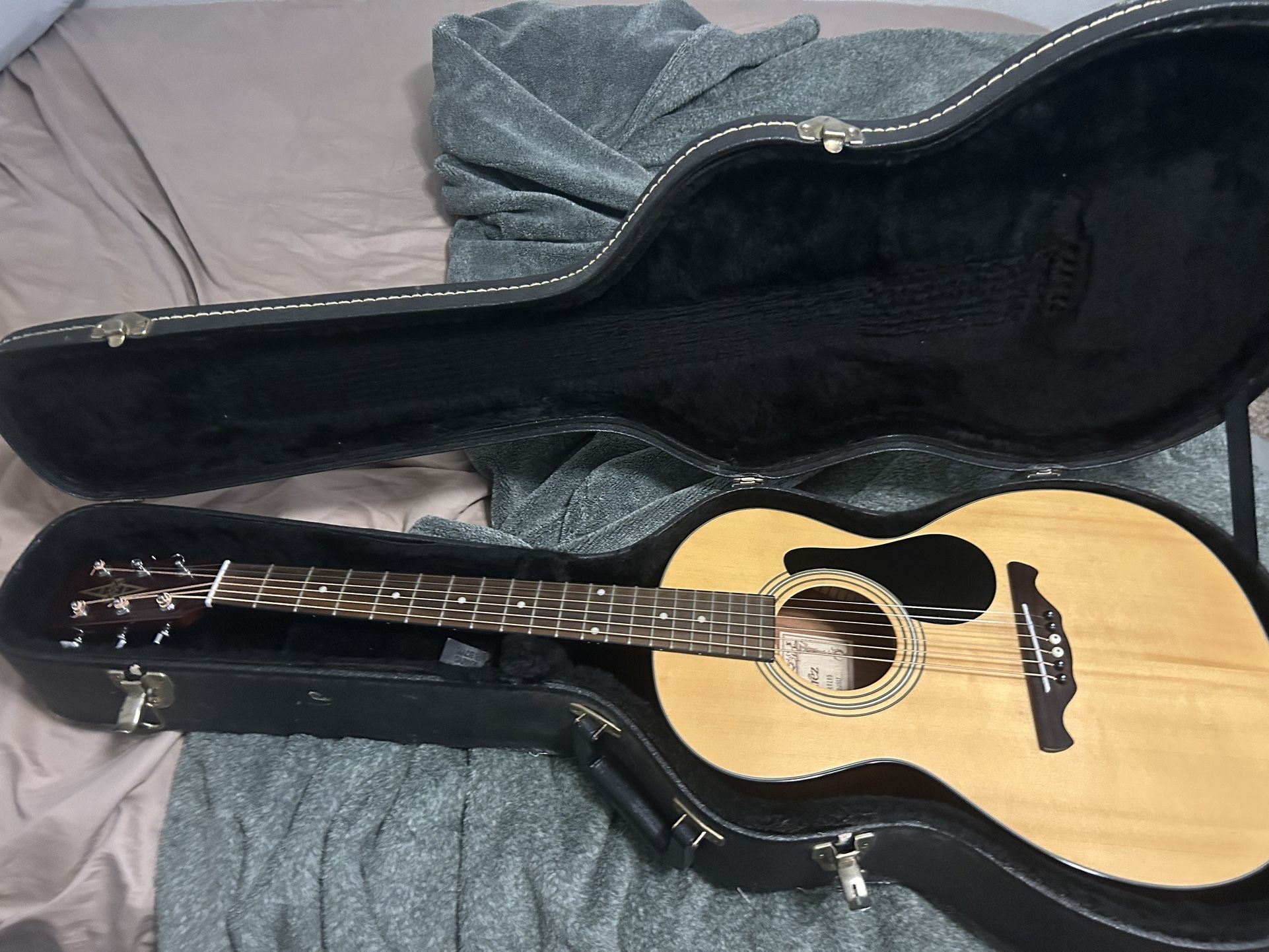 Alvarez RP20SU for Sale in Fulshear, TX - OfferUp