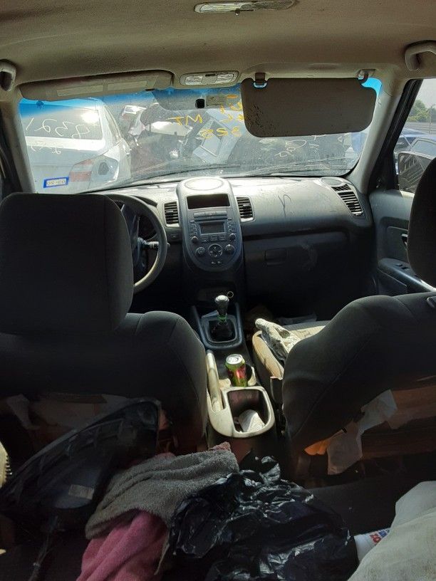 Part Out 2011 Kia Soul Parts Only