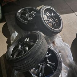 5 LEG RIMS & TIRES UNIVERSAL  245/35ZR20