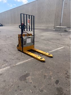 Pallet jack