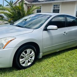 Nissan Altima 