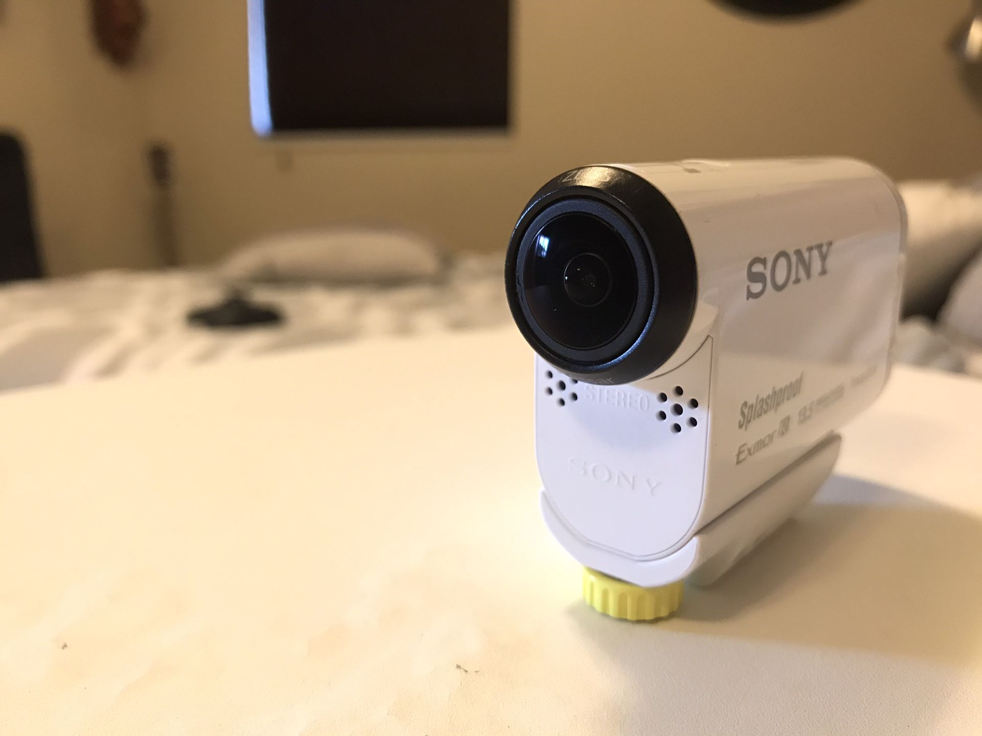 Sony HDR-AS100V- Action Cam and Accessories