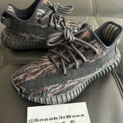 Adidas Yeezy 350 (MX Rock)