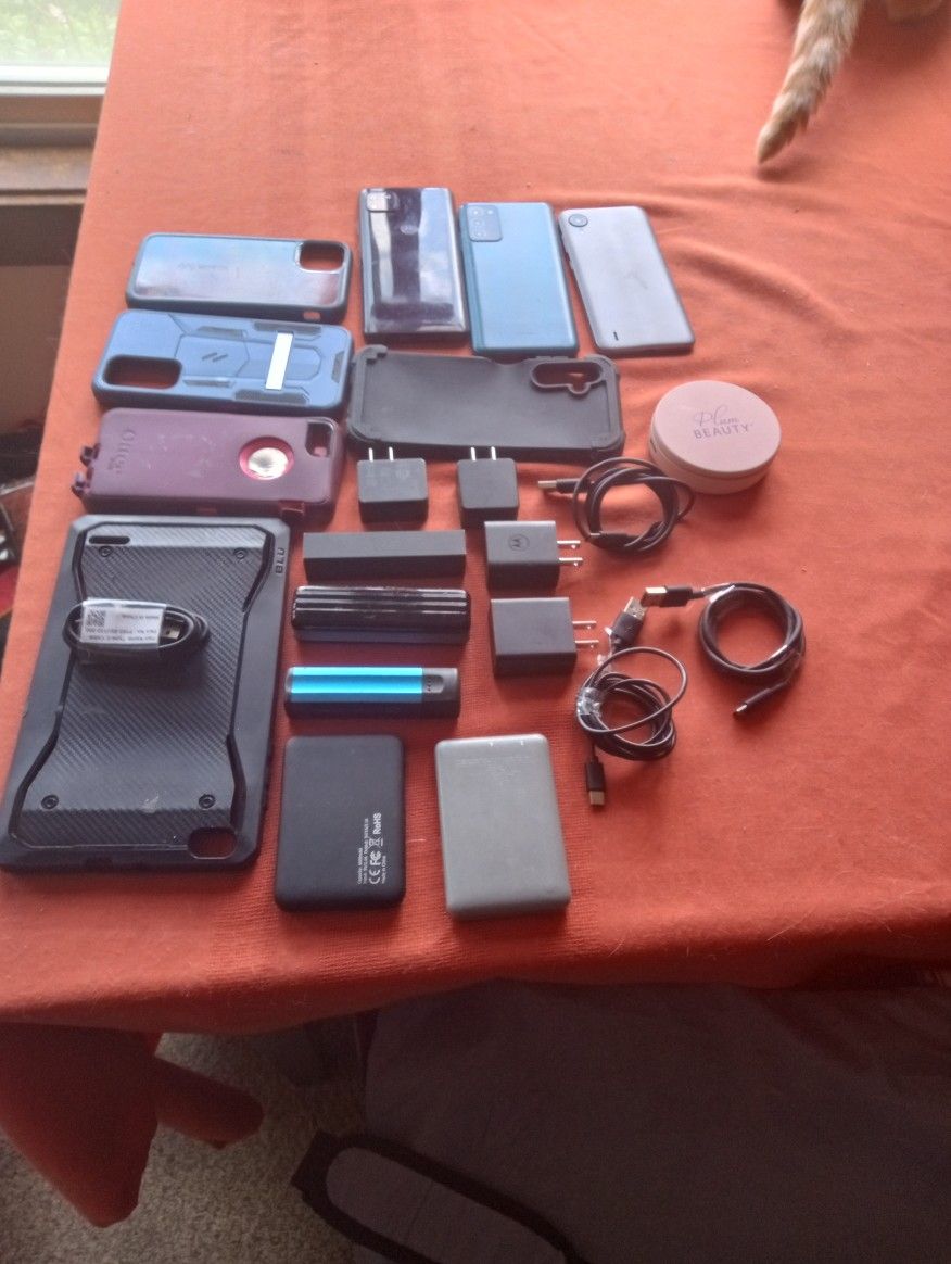 3 Cell Phone 5 Power Banks And Assc!