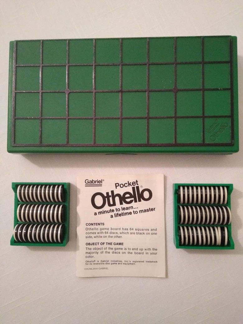 1977 Pocket Othello Travel Board Game