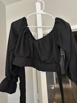 SHEIN Tie Bottom Top