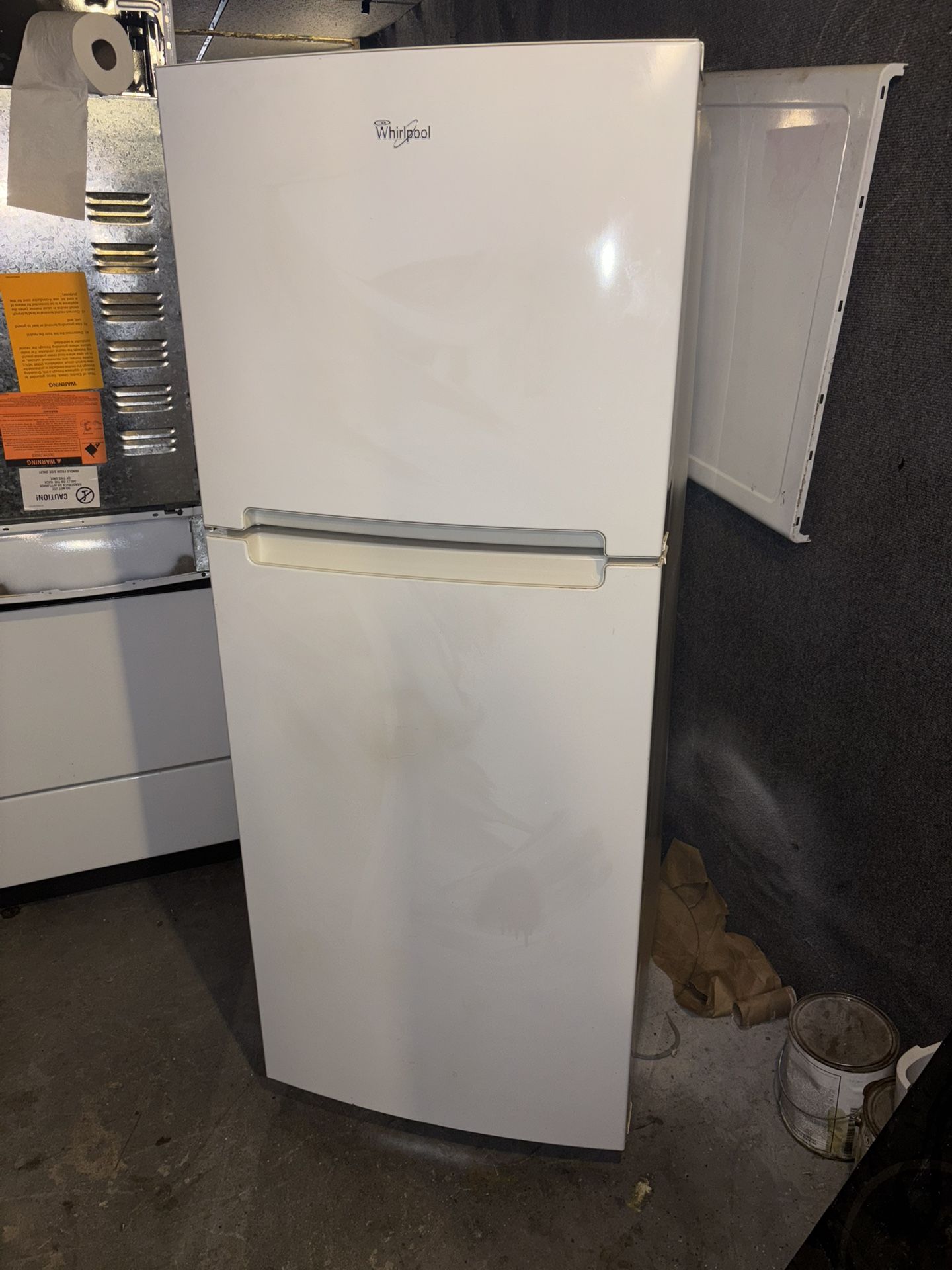 Whirlpool Refrigerator Small Zise
