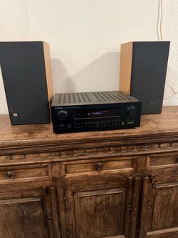 Insignia 200W Stereo Receiver with JBL Bookshelf Speakers