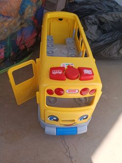Little people school bus 🚌  big