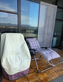 Set of 2 Zero Gravity Patio Chairs with Thick Cushions & Waterproof Covers (Like New!)