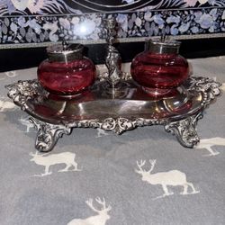 Vintage Victorian style ink well