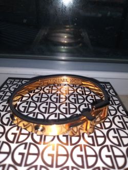 Michael kors bracelet.