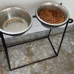Pets Food And Water Container 