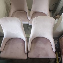 New Chairs And Table Set Of 4